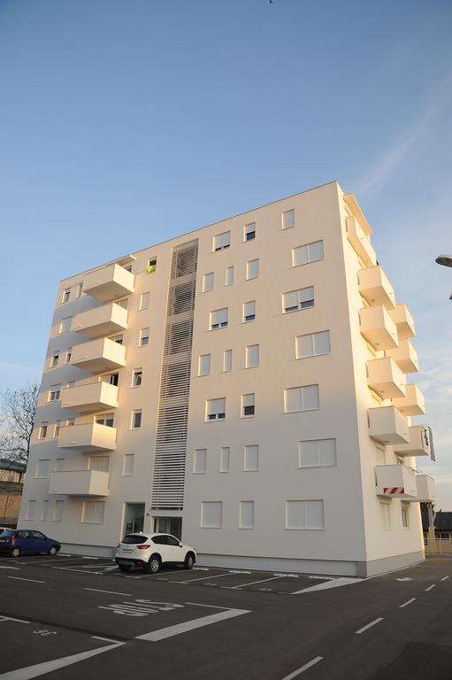 Apartment Amaros *